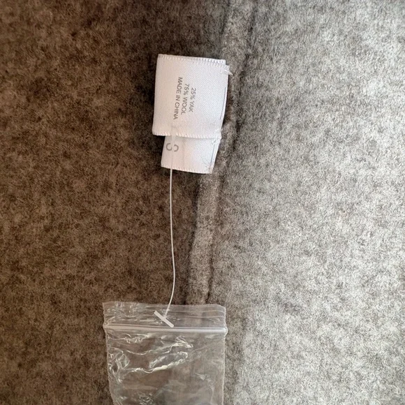 Kokun Wool Coat - Picture 4 of 6